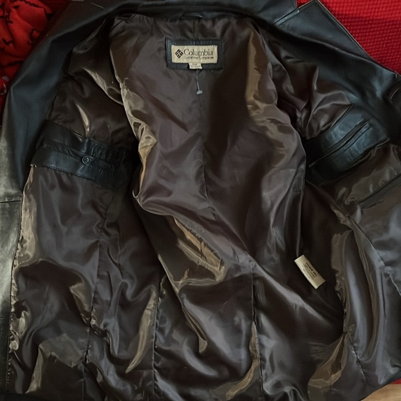 Men’s Medium Columbia Leather Jacket 100% Leather shell 100% acetate inside - Picture 3 of 3